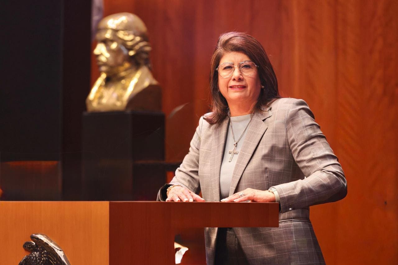 La Senadora Mariela Gutiérrez entrega su Primer Informe de Actividades Legislativas
